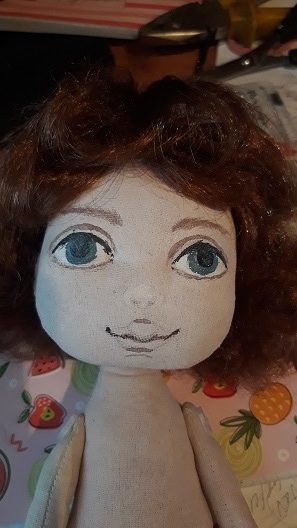 Текстильный куклы фото. Рисуем глазки.